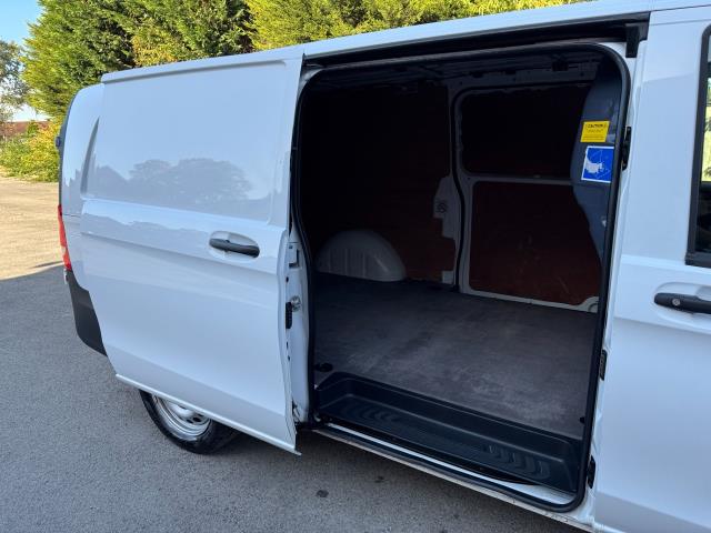 2022 Mercedes-Benz Vito 116 CDI Progressive Van 9G-Tronic (KS71OAW) Image 54
