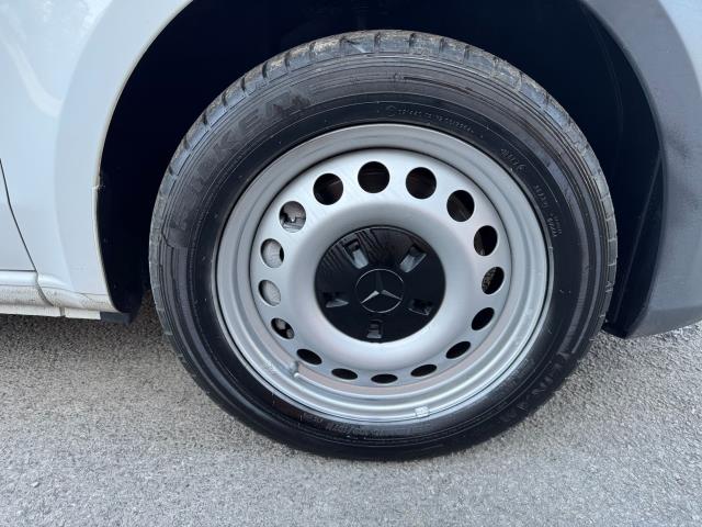 2022 Mercedes-Benz Vito 116 CDI Progressive Van 9G-Tronic (KS71OAW) Image 65