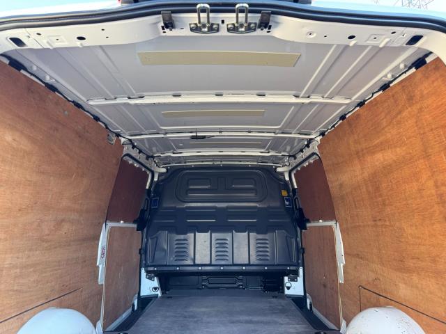 2022 Mercedes-Benz Vito 116 CDI Progressive Van 9G-Tronic (KS71OAW) Image 62