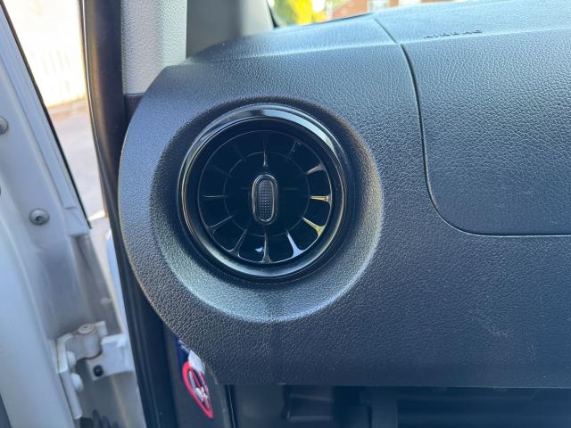 2022 Mercedes-Benz Vito 116 CDI Progressive Van 9G-Tronic (KS71OAW) Image 48