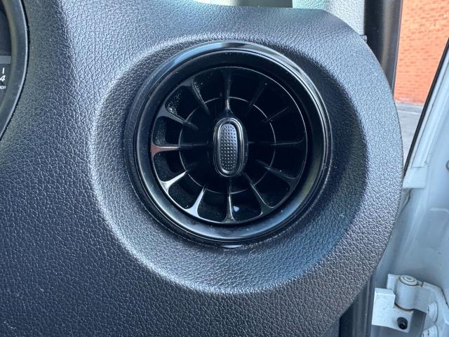 2022 Mercedes-Benz Vito 116 CDI Progressive Van 9G-Tronic (KS71OAW) Image 29