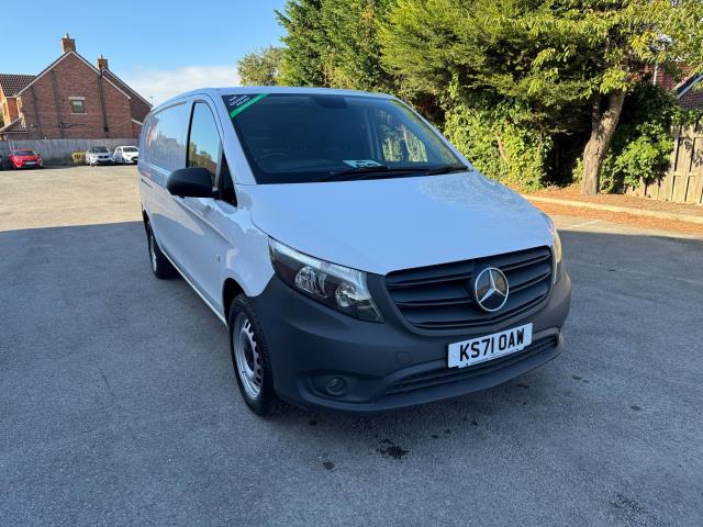 2022 Mercedes-Benz Vito 116 CDI Progressive Van 9G-Tronic (KS71OAW) Image 2