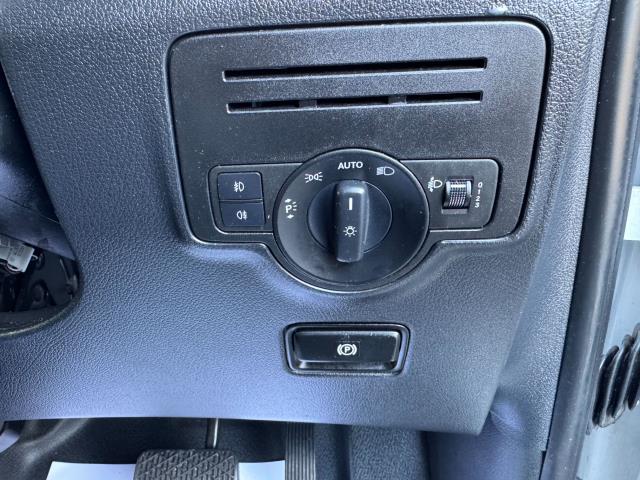 2022 Mercedes-Benz Vito 116 CDI Progressive Van 9G-Tronic (KS71OAW) Image 28