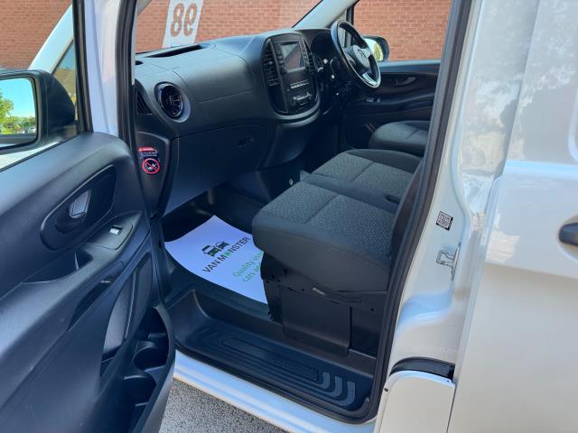 2022 Mercedes-Benz Vito 116 CDI Progressive Van 9G-Tronic (KS71OAW) Image 40