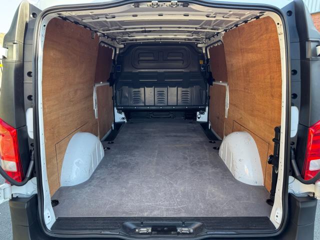 2022 Mercedes-Benz Vito 116 CDI Progressive Van 9G-Tronic (KS71OAW) Image 57
