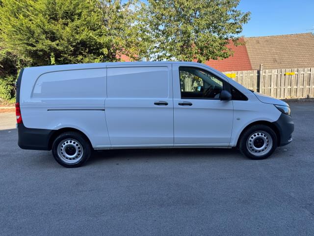 2022 Mercedes-Benz Vito 116 CDI Progressive Van 9G-Tronic (KS71OAW) Image 10