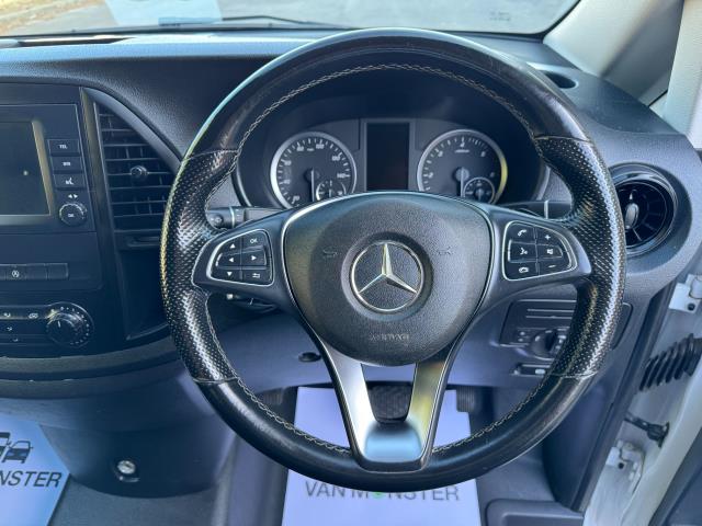 2022 Mercedes-Benz Vito 116 CDI Progressive Van 9G-Tronic (KS71OAW) Image 22