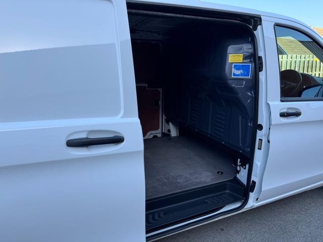 2022 Mercedes-Benz Vito 116 CDI Progressive Van 9G-Tronic (KS71OAW) Image 53