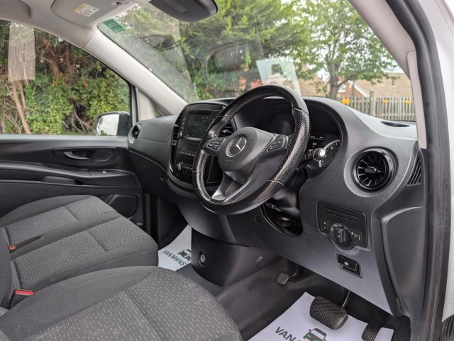 2022 Mercedes-Benz Vito 116 CDI Progressive Van 9G-Tronic (KS71OAZ) Image 27