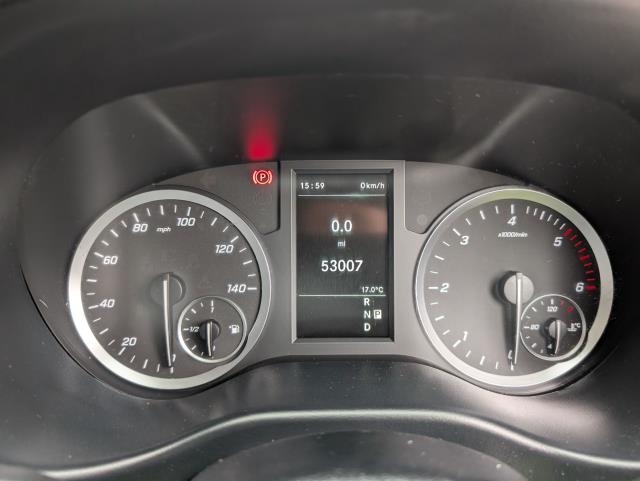 2022 Mercedes-Benz Vito 116 CDI Progressive Van 9G-Tronic (KS71OAZ) Image 36