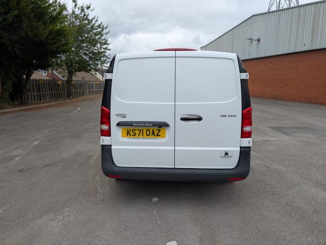 2022 Mercedes-Benz Vito 116 CDI Progressive Van 9G-Tronic (KS71OAZ) Image 5