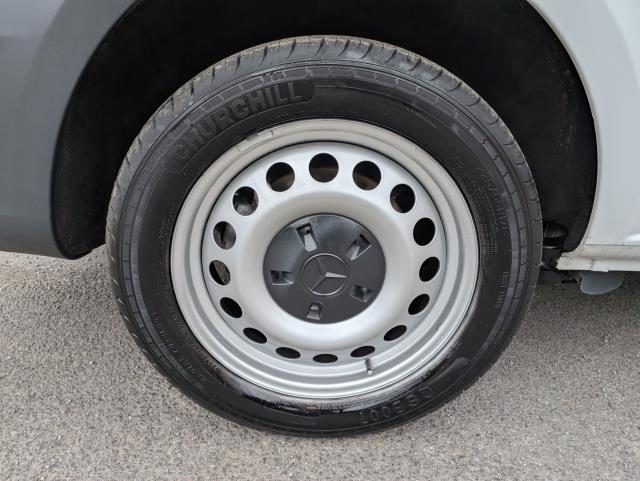 2022 Mercedes-Benz Vito 116 CDI Progressive Van 9G-Tronic (KS71OAZ) Image 23