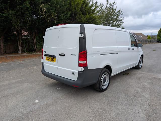 2022 Mercedes-Benz Vito 116 CDI Progressive Van 9G-Tronic (KS71OAZ) Image 4