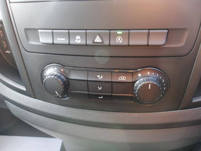 2022 Mercedes-Benz Vito 116Cdi Progressive Van 9G-Tronic (KS71OBD) Image 24