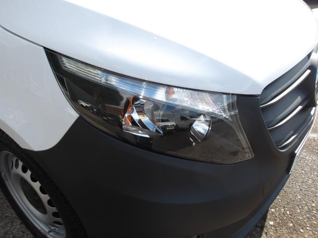 2022 Mercedes-Benz Vito 116Cdi Progressive Van 9G-Tronic (KS71OBN) Image 14