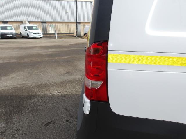 2022 Mercedes-Benz Vito 116Cdi Progressive Van 9G-Tronic (KS71OBR) Image 12