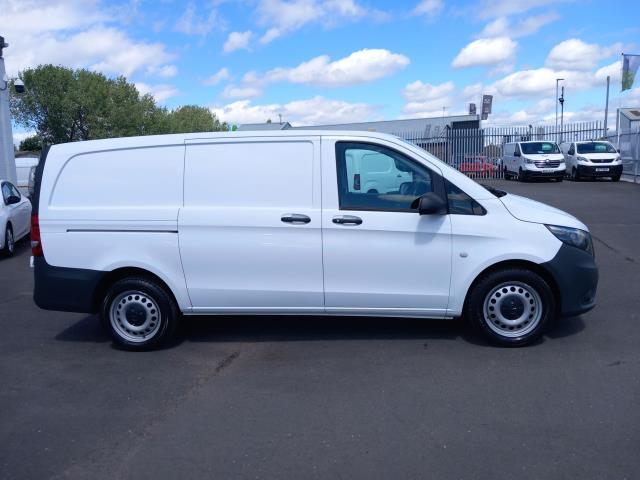 2023 Mercedes-Benz Vito 114CDI L2 PROGRESSIVE 140PS AIR CON EURO 6 SAT NAV (KS72FXM) Image 14