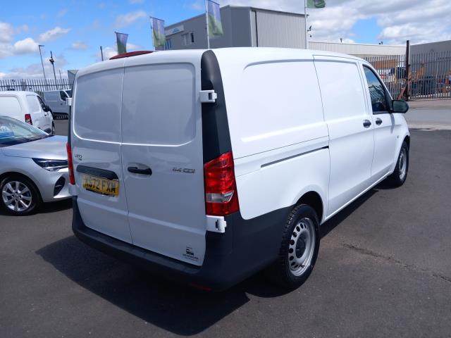 2023 Mercedes-Benz Vito 114CDI L2 PROGRESSIVE 140PS AIR CON EURO 6 SAT NAV (KS72FXM) Image 13