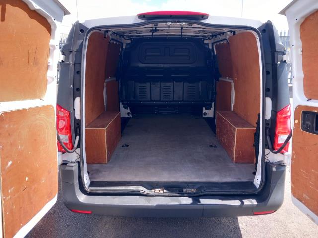 2023 Mercedes-Benz Vito 114CDI L2 PROGRESSIVE 140PS AIR CON EURO 6 SAT NAV (KS72FXM) Image 8
