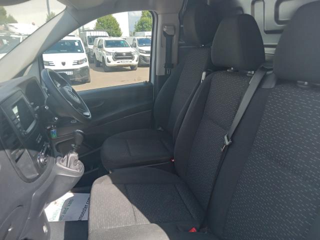 2023 Mercedes-Benz Vito 114Cdi Progressive Van (KS72HBK) Image 32