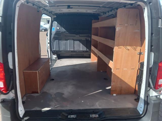 2023 Mercedes-Benz Vito 114Cdi Progressive Van (KS72HBK) Image 19