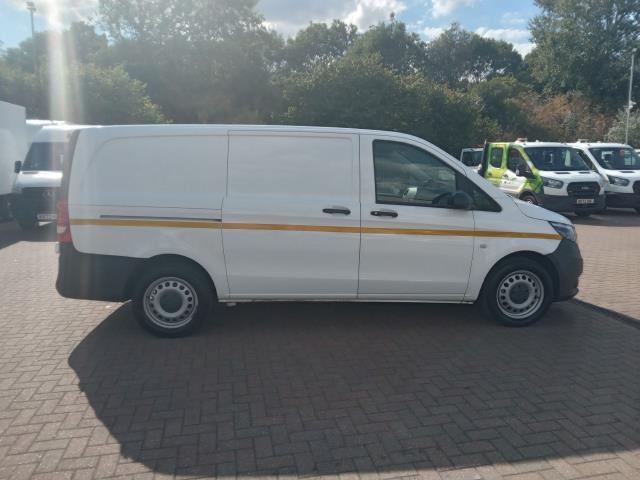 2023 Mercedes-Benz Vito 114Cdi Progressive Van (KS72HBK) Image 12