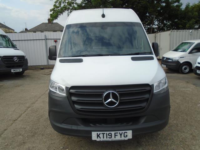 2019 Mercedes-Benz Sprinter 3.5T H2 Van (KT19FYG) Image 3