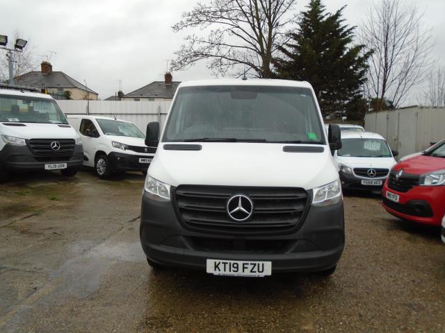 2019 Mercedes-Benz Sprinter 3.5T H1 Van (KT19FZU) Image 2