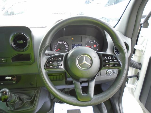 2019 Mercedes-Benz Sprinter 3.5T H1 Van (KT19FZU) Image 18