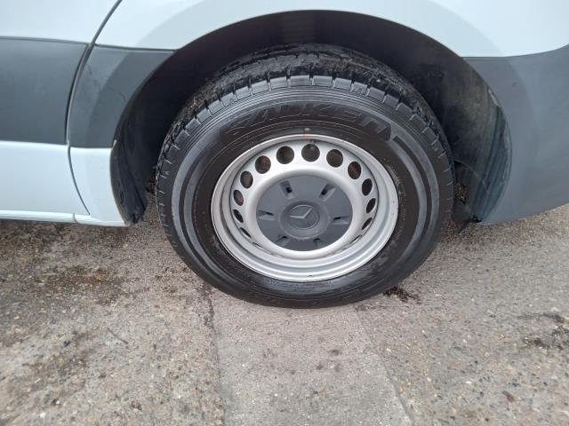 2021 Mercedes-Benz Sprinter 3.5T H2 Progressive Van (KT21SVN) Image 31