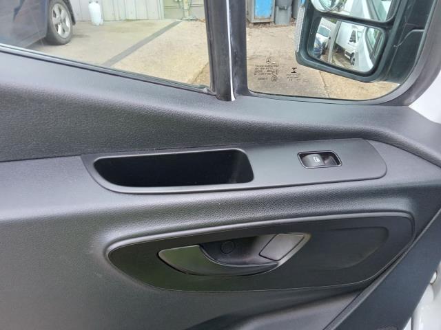 2021 Mercedes-Benz Sprinter 3.5T H2 Progressive Van (KT21SVN) Image 19