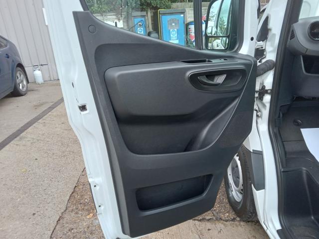 2021 Mercedes-Benz Sprinter 3.5T H2 Progressive Van (KT21SVN) Image 20
