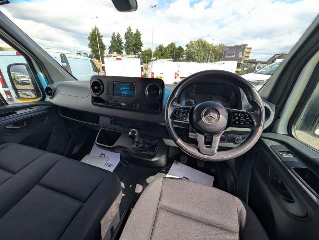 2021 Mercedes-Benz Sprinter 3.5T H2 Progressive Van (KT21TGK) Image 27