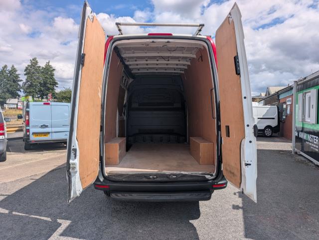 2021 Mercedes-Benz Sprinter 3.5T H2 Progressive Van (KT21TGK) Image 10