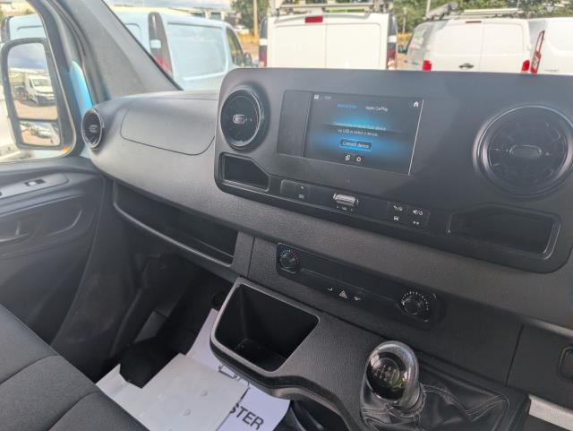 2021 Mercedes-Benz Sprinter 3.5T H2 Progressive Van (KT21TGK) Image 26