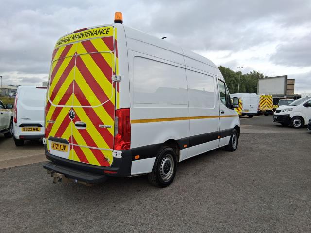 2021 Mercedes-Benz Sprinter 3.5T H2 Progressive Van (KT21TJV) Image 9