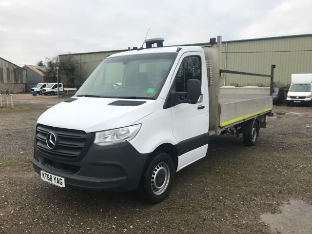 2019 Mercedes-Benz Sprinter 3.5T Drop Side with Tail Lift Euro 6 (KT68YAG) Image 3