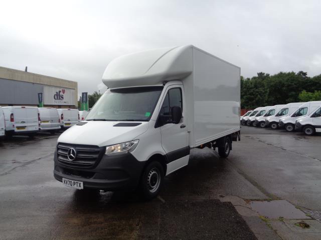 2020 Mercedes-Benz Sprinter 3.5T Luton  (KV70PTX) Image 4