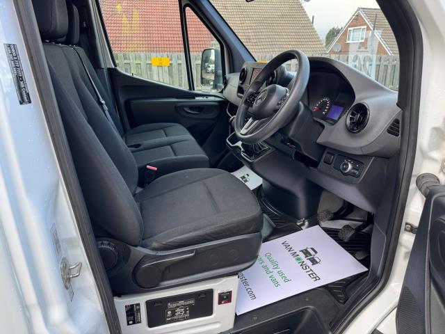 2020 Mercedes-Benz Sprinter 3.5T 316 CDI 35T L3  LUTON BOX VAN RWD (KV70PXD) Image 13