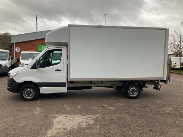 2021 Mercedes-Benz Sprinter 316 CDI L3  Luton Tail Lift (KV70VSX) Image 6