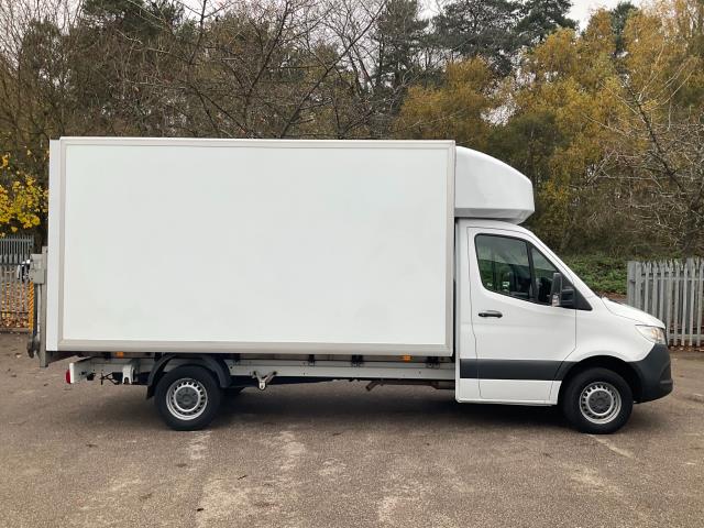2021 Mercedes-Benz Sprinter 316 CDI L3  Luton Tail Lift (KV70VSX) Image 13