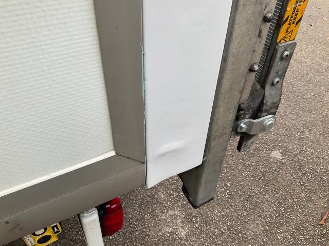 2021 Mercedes-Benz Sprinter 316 CDI L3  Luton Tail Lift (KV70VSX) Image 32