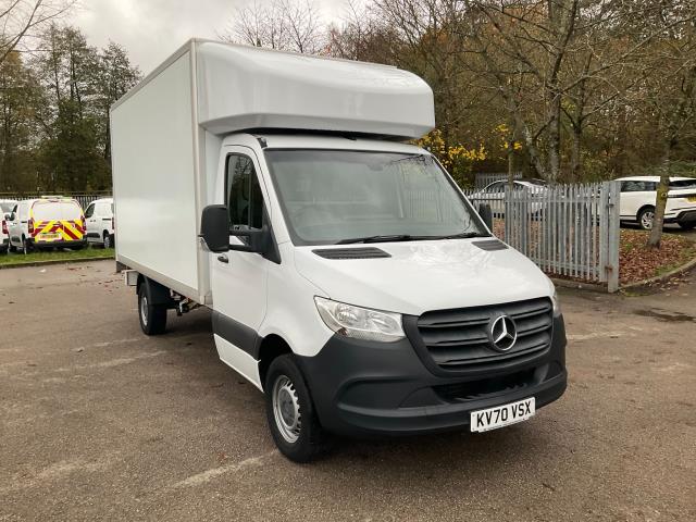 2021 Mercedes-Benz Sprinter 316 CDI L3  Luton Tail Lift (KV70VSX) Image 2