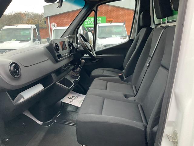2021 Mercedes-Benz Sprinter 316 CDI L3  Luton Tail Lift (KV70VSX) Image 7