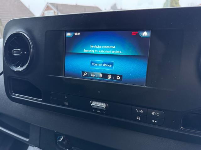 2021 Mercedes-Benz Sprinter 316 CDI L3  Luton Tail Lift (KV70VSX) Image 30