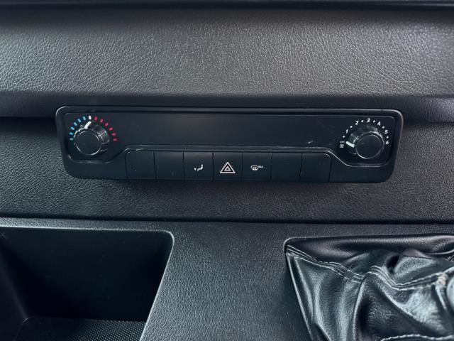 2021 Mercedes-Benz Sprinter 316 CDI L3  Luton Tail Lift (KV70VSX) Image 32