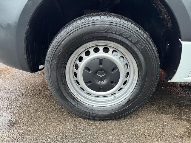 2021 Mercedes-Benz Sprinter 316 CDI L3  Luton Tail Lift (KV70VSX) Image 55