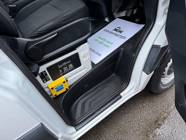 2021 Mercedes-Benz Sprinter 316 CDI L3  Luton Tail Lift (KV70VSX) Image 17