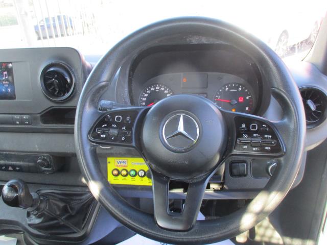 2021 Mercedes-Benz Sprinter SPRINTER 315CDI L3 DIESEL RWD  3.5t Progressive Dropside (KV71WZN) Image 16