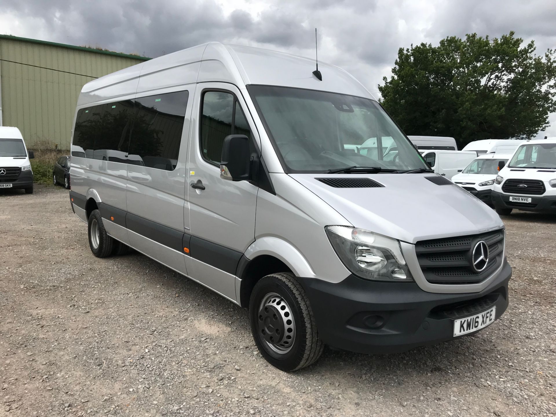 Vehicle Enquiry 2016 Mercedes Benz Sprinter 516cdi Bluetec Blueeff Tl17 17 Seater High Roof 4343